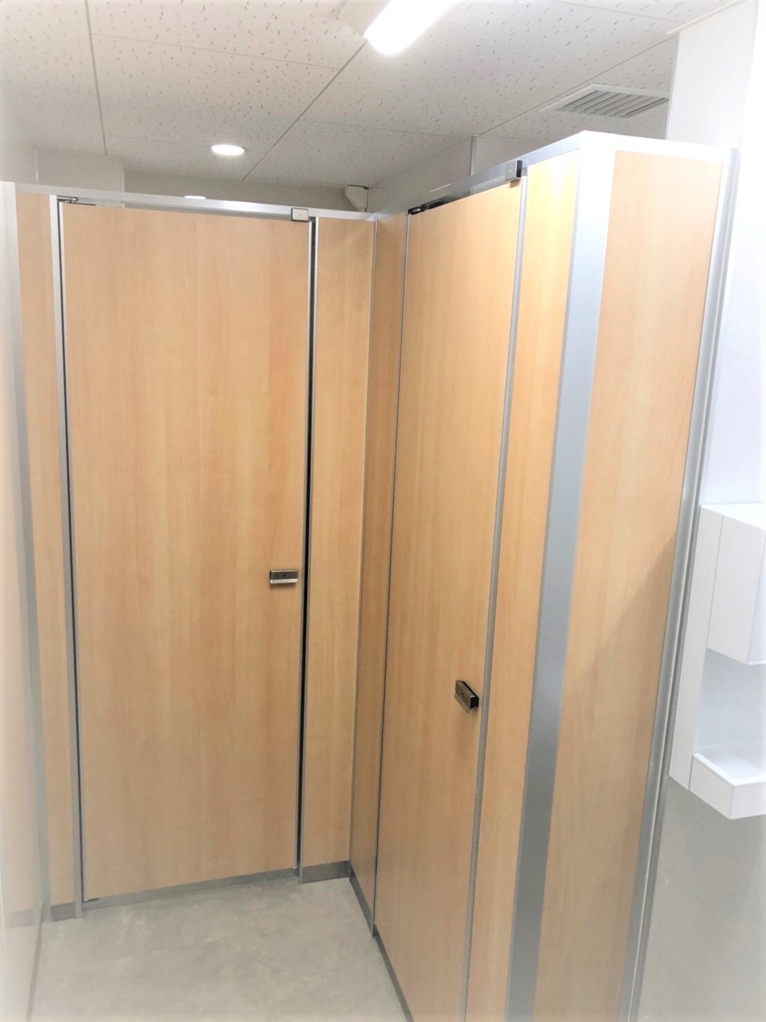 某企業様　トイレ改修工事